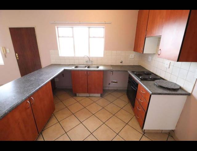 2 BEDROOM APARTMENT FOR SALE IN COUNTRY VIEW